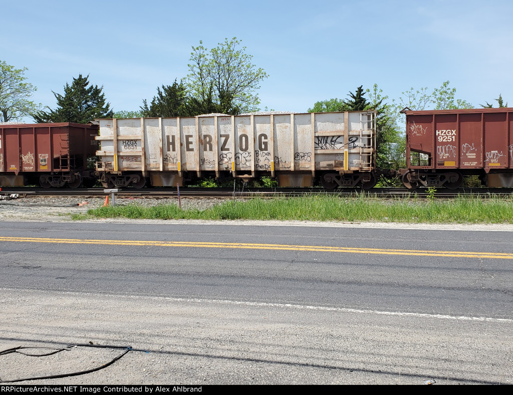 HZGX 6851